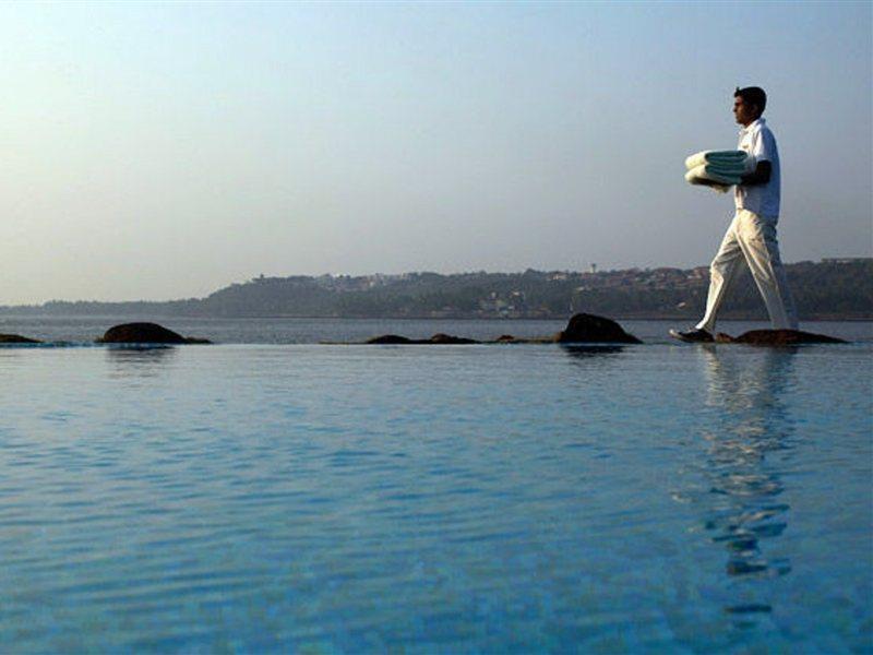 กัว แมริออท รีสอร์ต แอนด์ สปา Hotel ปณชี ภายนอก รูปภาพ