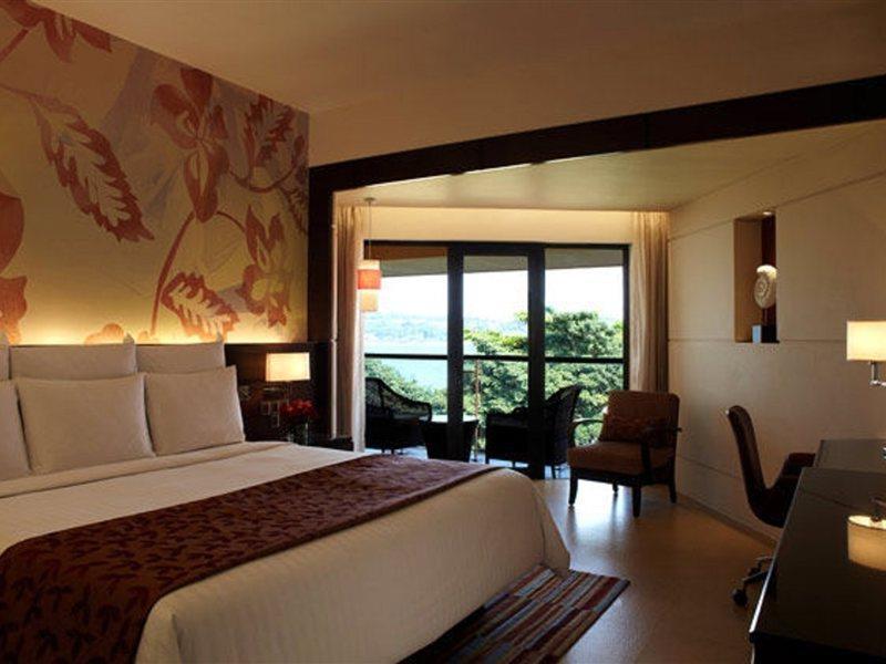 กัว แมริออท รีสอร์ต แอนด์ สปา Hotel ปณชี ภายนอก รูปภาพ